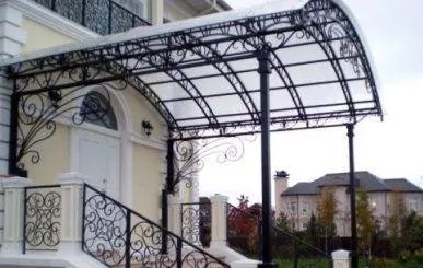 фото КОЗЫРЬКИ ИЗ ПОЛИКАРБОНАТА