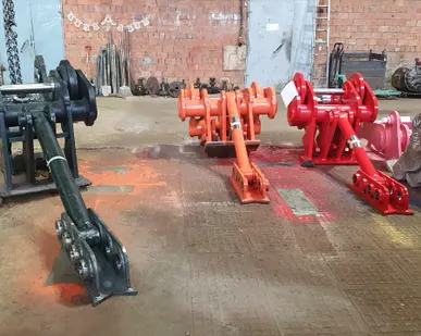 фото Дробилки на экскаваторы в готовом виде