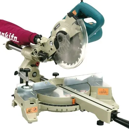 Фото №0 Торцовочная пила Makita LS0714N