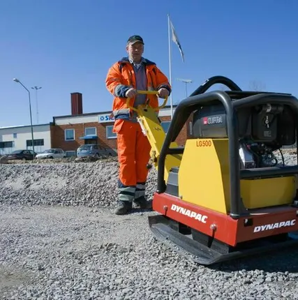 Фото №0 Виброплиты Dynapac LG 500 в аренду