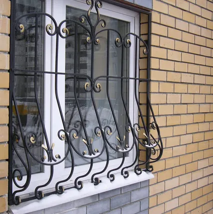 Фото №0 Кованная решетка