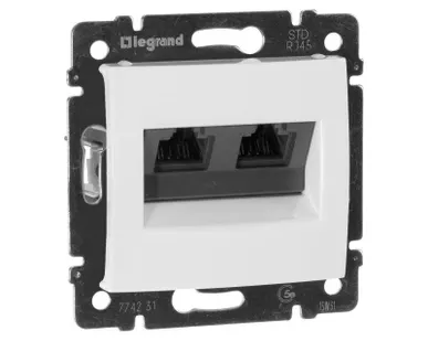 фото Механизм розетки информ. 2-м СП Valena RJ45 + RJ45 CAT.5E UTP с захватами бел. Leg 774231