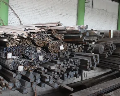 фото 09Г2С квадрат 180 мм