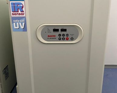 фото Углекислотный CO2 инкубатор SANYO MCO-18AIC