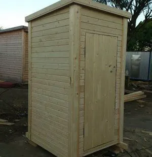 фото Туалет деревянный