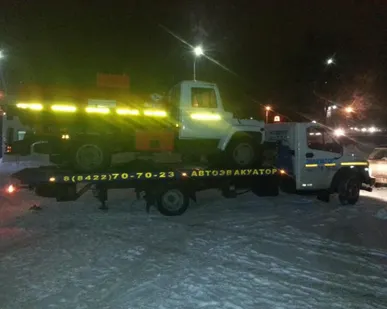 фото Услуги эвакуатора для среднетонажных грузовиков до 5.5 тонн