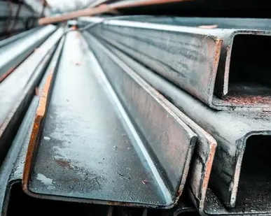 фото Швеллер г/к 18