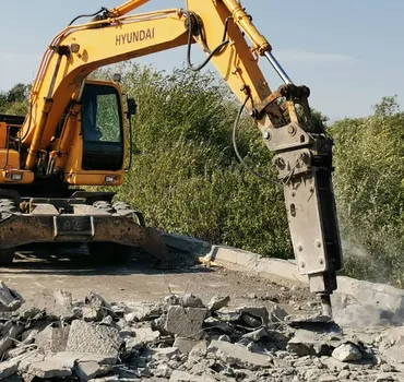 Карьерная и дорожная техника