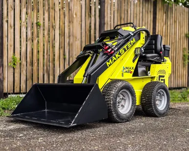 фото Российский электро-погрузчик MAKSTEM E-MAX 450