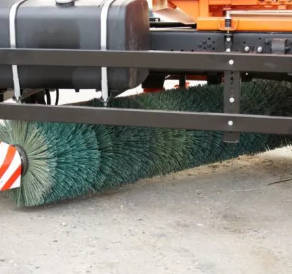 Фото №1 Щетка средняя КДМ