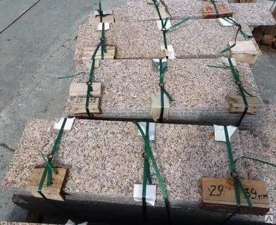 Фото №0 Ступени из гранита  Западно Сультаевского гранита  с разными размерами