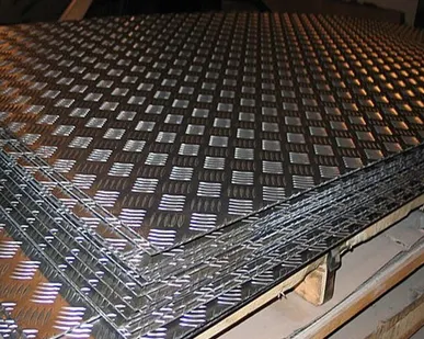 фото Лист алюминиевый рифленый КВИНТЕТ