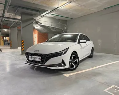 фото Hyundai Elantra