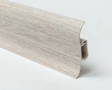 фото Плинтус Лайн Пласт Ясень светлый L046 2,2м