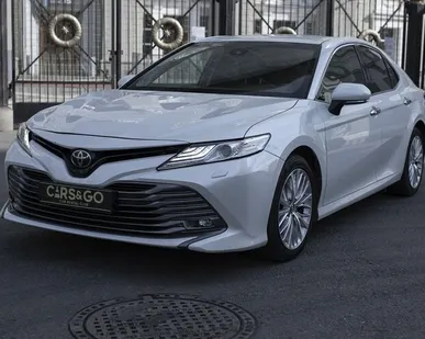 фото Toyota Camry Белый
