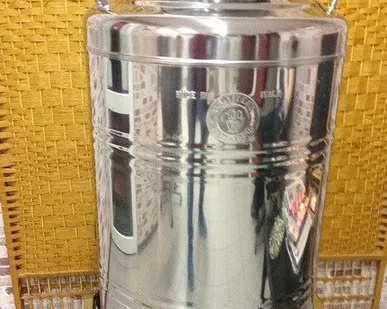 фото Фляга 5 литров из нержавеющей стали с винтовой крышкой и краном