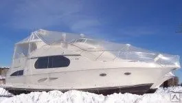 фото Упаковка катера в термоусадочную пленку