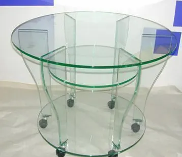 фото Изделия из закаленного стекла столы