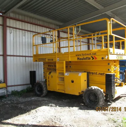 Фото №0 Ножничные дизельные подъемники Haulotte H 18 SX в аренду