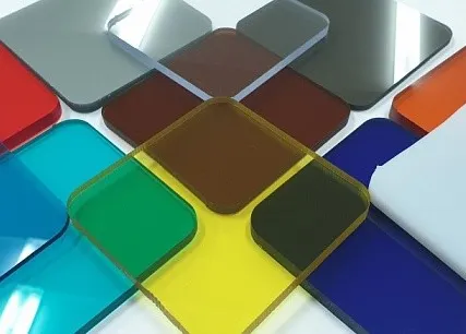 Фото №1 Монолитный поликарбонат Оптимальный 2050х3050х3.6мм (прозрачный) Borrex