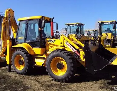 фото Экскаватор-погрузчик МСТ M544 (Турция)
