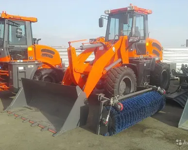 фото Фронтальный погрузчик BULL 920