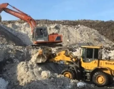 фото Погрузка различных сыпучих материалов