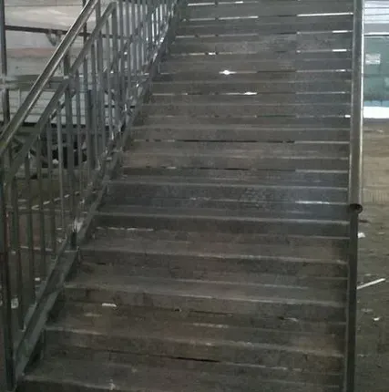 Фото №0 Лестницы металлические