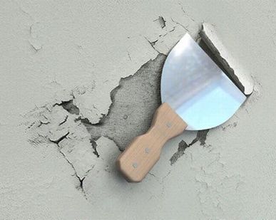 фото Удаление старой краски со стен