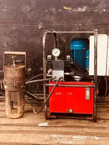 Фото №0 Аренда пресс для опрессовки и стыковки арматуры муфтами (ПП-А)