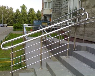 фото Металлические перила