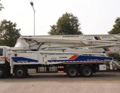 фото Автобетононасос ZOOMLION-CIFA ZLJ5418THB 50-6RZ (50 м) на шасси Mercedes