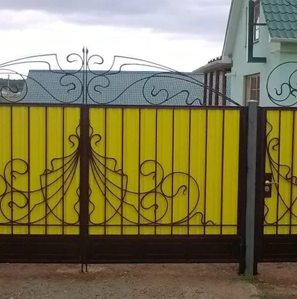 Фото №0 Металлические кованые решетки