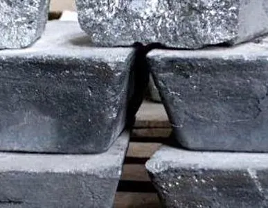 фото Чушка сурьмянистая Су0