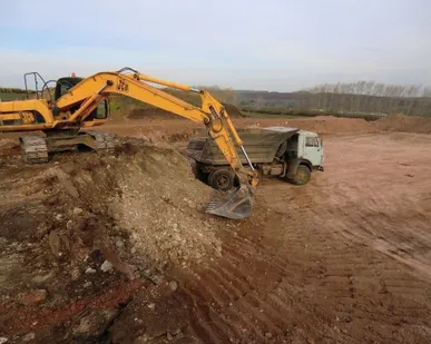 фото Вывоз грунта камазами