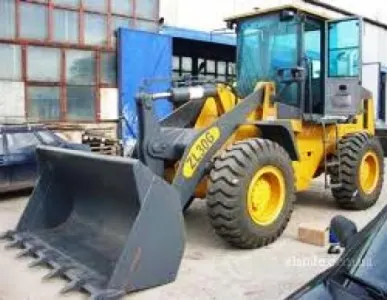фото Есть свободная техника погрузчик CASE 1021F