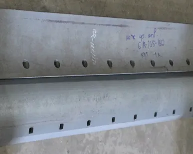 фото Нож средний 1980x203x19 (400-500HB) для спецтехники XCMG GR-165, GR-180 (средний отвал)