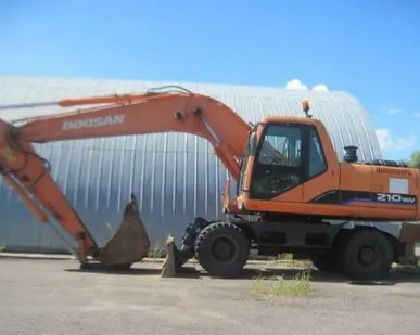 фото Экскаватор Doosan 210