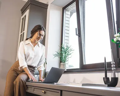 фото Окно пластиковое трёхстворчатое Рехау Blitz