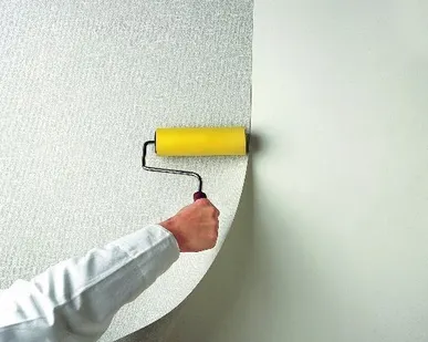 фото Оклейка стен стеклохолстом