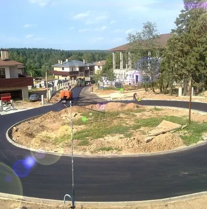 Фото №0 Строительство дорог на даче