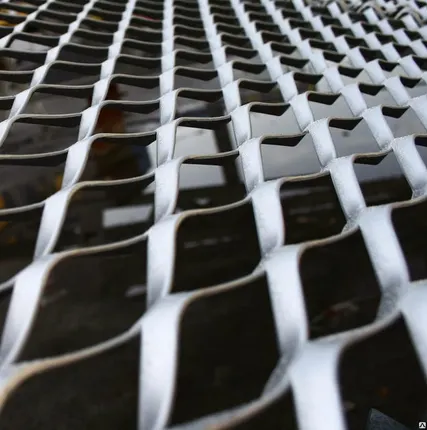 Фото №0 Лист просечно-вытяжной 0.5-6 мм, марка 3пс, ТУ 36.26.11-5-89