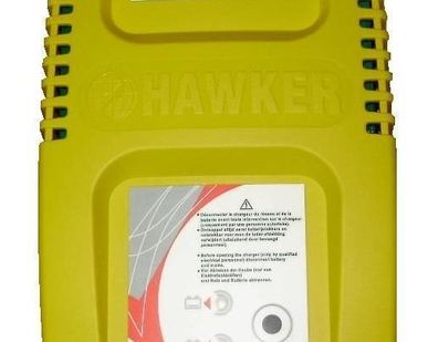 фото Зарядное устройство "HAWKER" для всех видов аккумуляторов+(GEL) 12 и 24В.