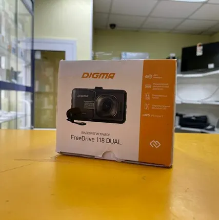 Фото №0 Видеорегистратор digma FreeDrive 118 dual