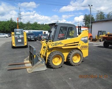 фото Аренда мини-погрузчика GEHL SL 4640