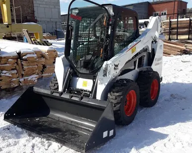 фото Аренда минипогрузчика BOBCAT S570