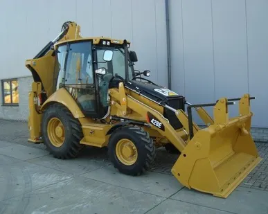 фото Аренда экскаватора-погрузчика Caterpillar