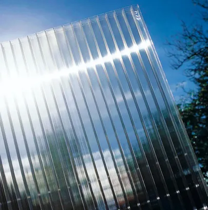 Фото №0 Поликарбонат сотовый 4 мм 2,1*6 м прозрачный (0,52кг/м²)