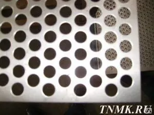 Фото №0 Лист перфорированный оцинкованный 2х1250х2500 мм Rv 8,0-12,0