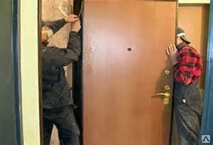 фото Установка металлических дверей